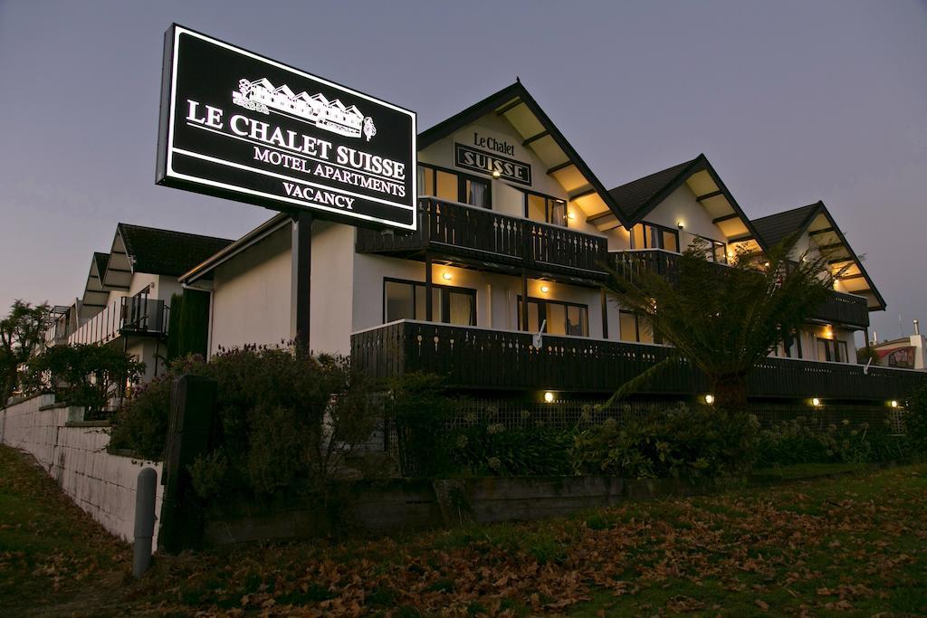 Le Chalet Suisse Motel Taupo Exteriér fotografie